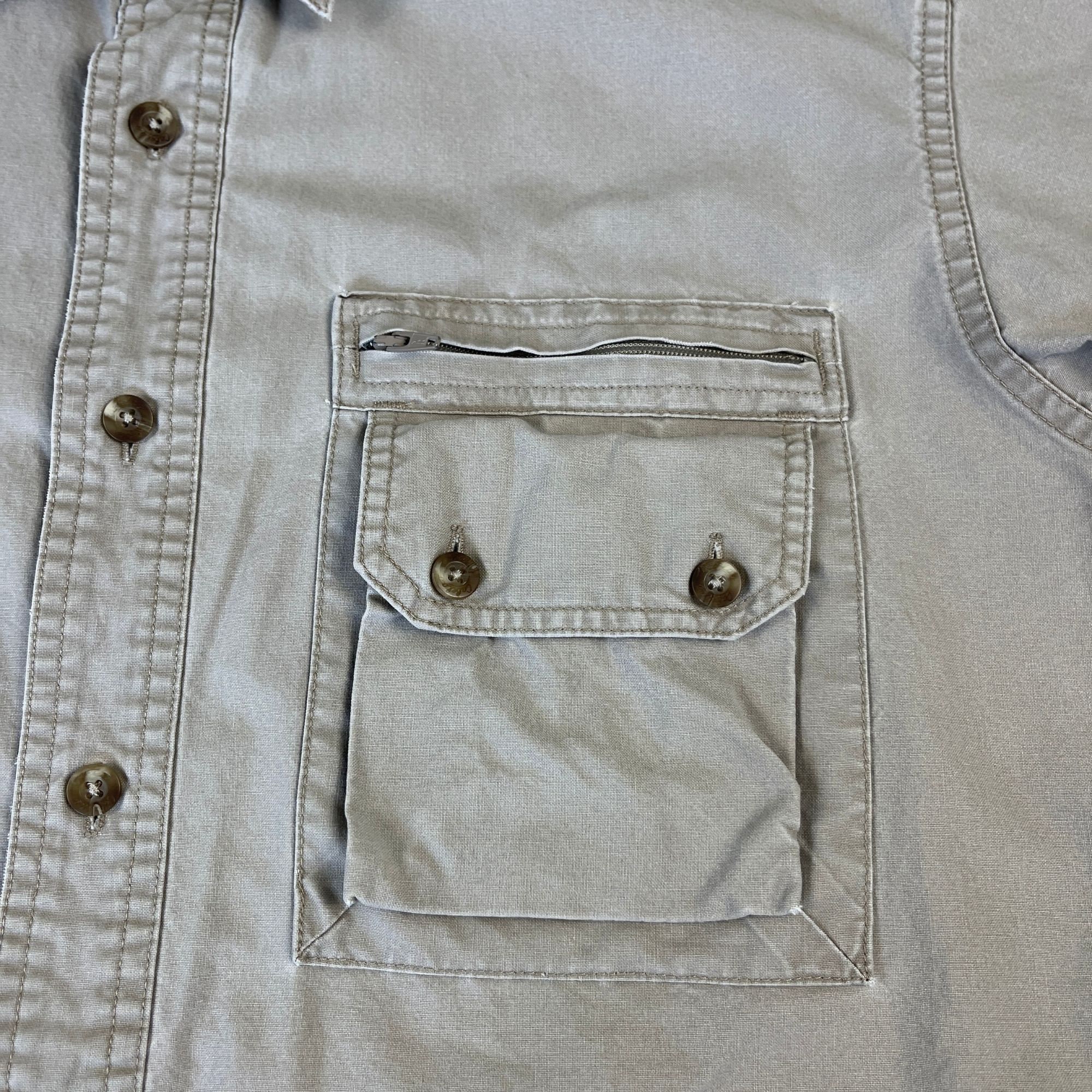 90s-00'S Cabelas SAFARI fishing vest, men's size S, vintage cotton Beige type Vintage Second Hand