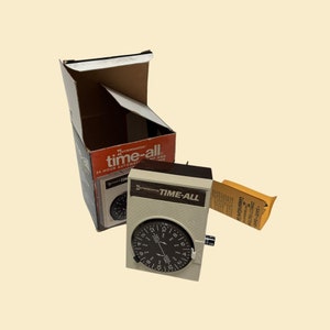 Temporizador automático para lámparas y electrodomésticos de 24 horas con temporizador de Intermatic Time-All de los años 70, con paneles de imitación de madera, modelo D111