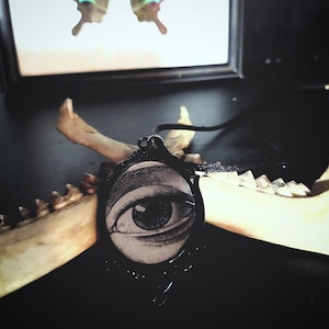 Mourning necklace