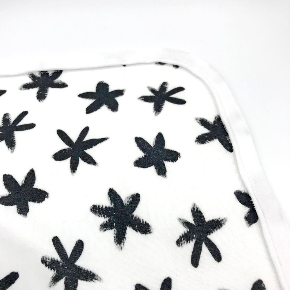 Black and White Baby Blanket Modern Baby Gift Gender Neutral Etsy