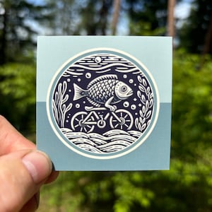 Peixe andando de bicicleta, mini notas - pacote de 20 cartões planos de 2,5" x 2,5"