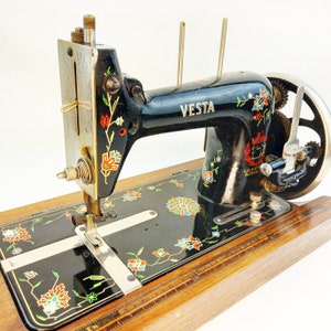 VESTA Antique Cast Iron German Made Handcrank Sewing Machine 1946 - Vintage Rare Sewing Machine - Vintage Home Decor