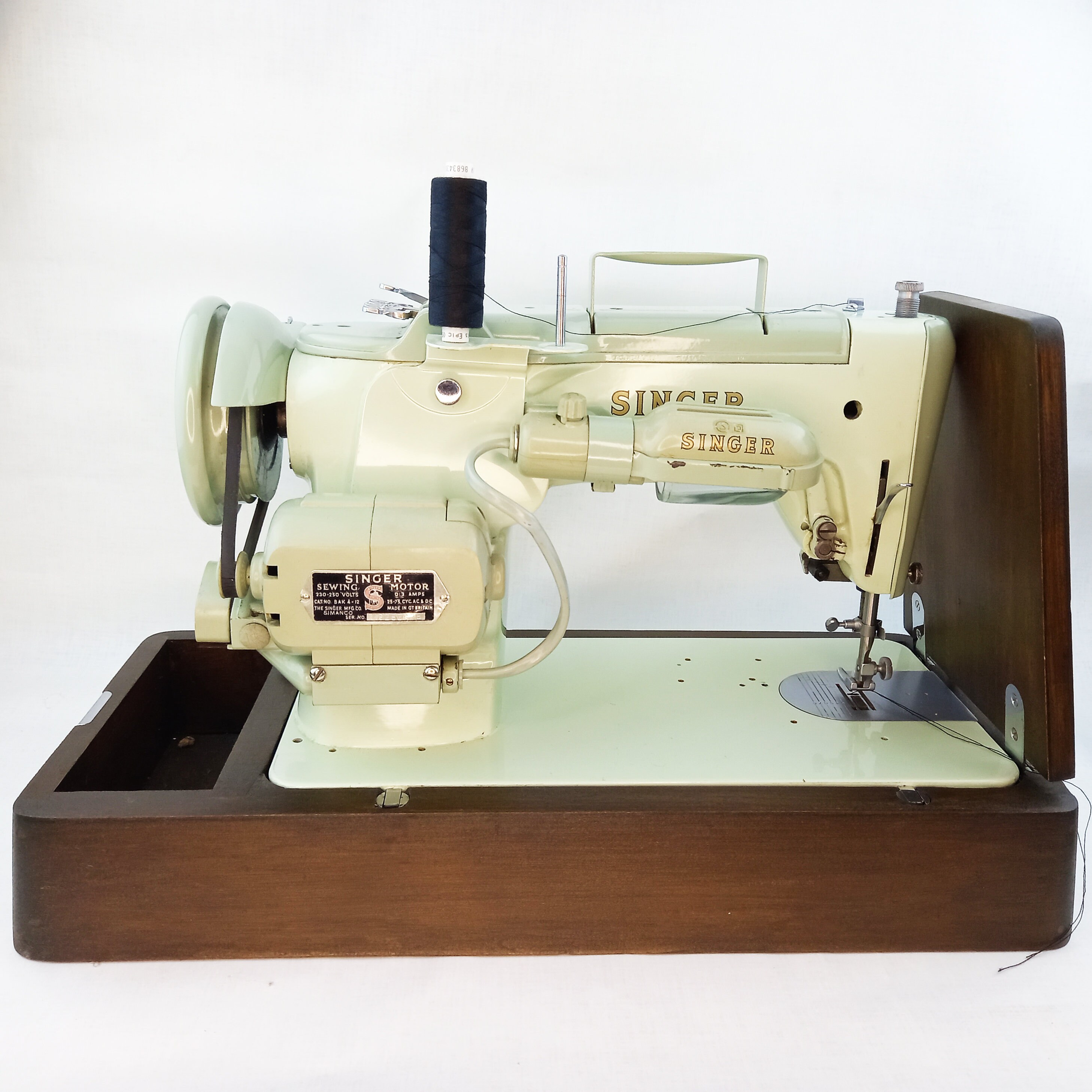 SINGER 319K Industrial Strength Heavy Duty Sewing Machine 1957 Vintage