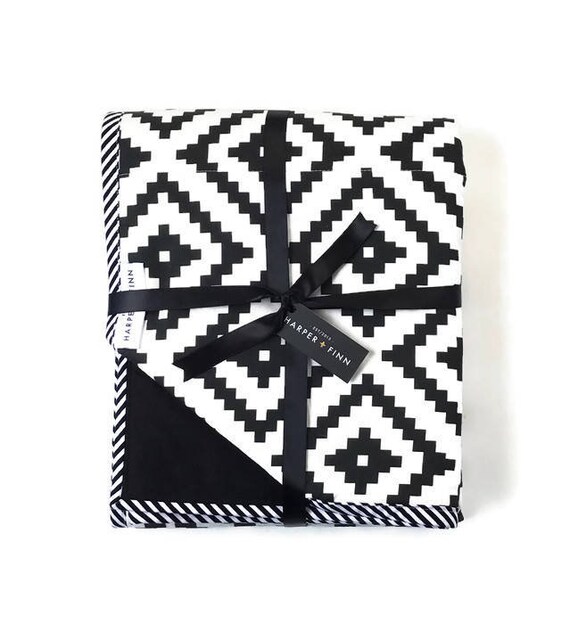 Aztec Crib Quilt Black And White Baby Bedding Tribal - Black And White Aztec Baby Bedding Aztec Crib Quilt Black And White Baby Bedding Tribal - Black And White Aztec Baby Bedding