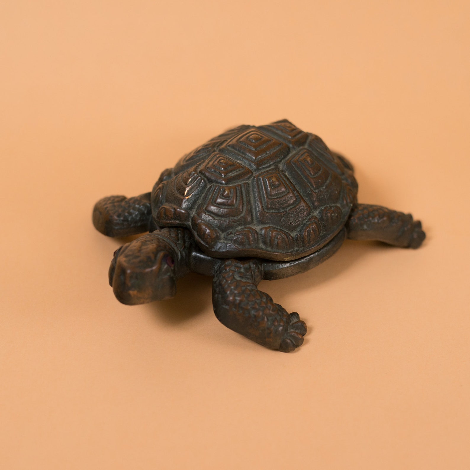 Vintage Brass Turtle Ashtray, Antique Cigar, Solid Brass Box Turtle, Sculpture Decor, Old Brass