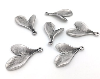 Antique Silver Leaf Pendant, Metal Leaf Pendant, Silver Leaf Charm, Rustic Charm, Brass Leaf Findings, 18x28, 4pcs, Made In Italy, 1-3/7