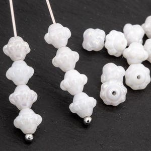 50 cuentas espaciadoras blancas de brillo pequeño, cuentas de platillo de 5 mm, cuentas de Saturno, cuentas vintage, cuentas de vidrio checa, cuentas de boho, al por mayor, 1540K CK4-5