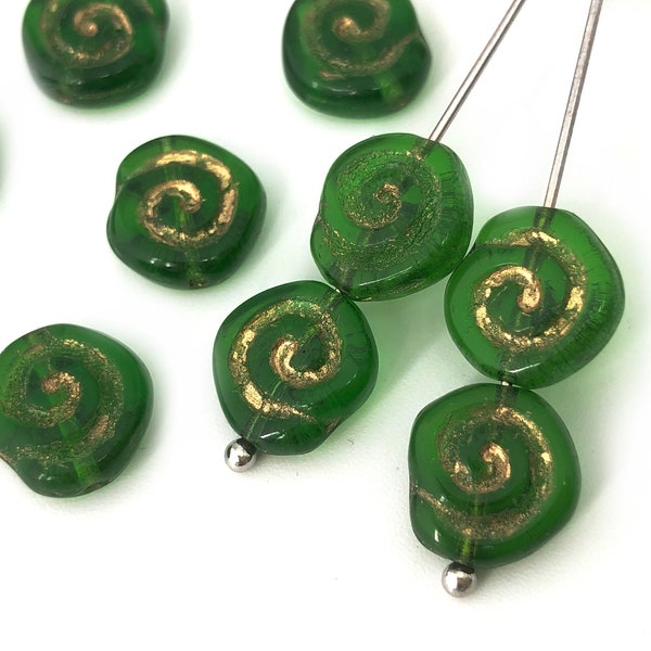 11mm Grüne Glasmünzenperle, Tschechische Pressperle, Goldwäsche, Flachperle, Spiralperle, Schneckenperle, Muschelperle, Bulk-Perle, 20 Stück, 3592F CF2-4