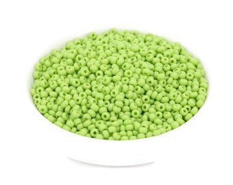 20g 10/0 Czech Seed Bead Opaque Lime Green, Rocailles, Embroidery Bead, Small Glass Bead, Vintage Spacer Bead, Jewelry Making Bead, SB4-3