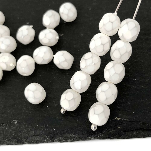 50 perline di vetro bianco, lucidato a fuoco da 6 mm, perline ceche, perline sfaccettate rotonde, perline distanziatrici, perline dipinte, artigianato fai da te, commercio all'ingrosso, 1578K FP5-9