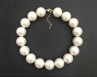 Large Pearl Necklace, Chunky Pearl Necklace, Bold Necklaces, Statement Necklace, Bridal Necklace, Wedding Necklace 25mm Faux Pearl 2-4/7 4/8