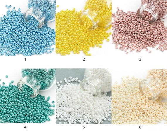 12//0 Opaque Gray Czech Seed Bead #CSH076 10 Gm, Hank, 1//2 Kilo
