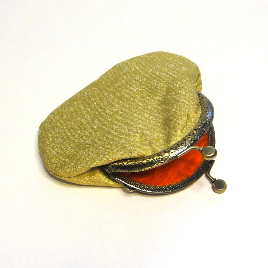 Small clasp coin purse in vintage style Gold cotton fabric Etsy