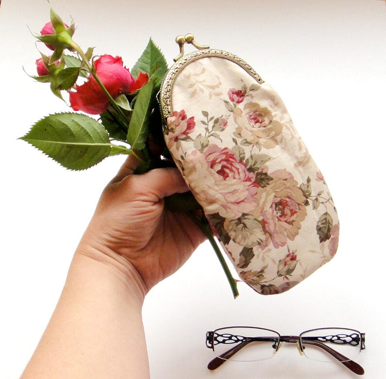 Download Glasses Case Soft In Vintage Style With Kisslock In Beige Etsy
