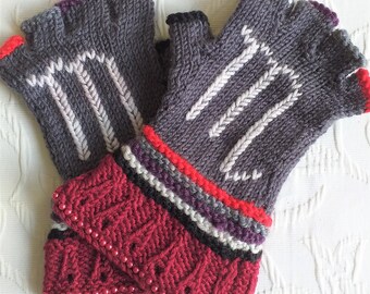 Star Sign Stash Mittens - SCORPIO