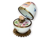 pink pig music box. Waltz flowers. Hand painted Limoges porcelain. French art craft. pink pig collectible customizable music box for birth