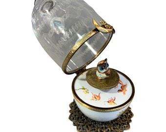 Musical owl. Hand-painted Limoges base and engraved crystal top. original and sensitive gift. French arts and crafts