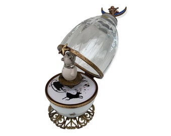 Bonhomme de neige musical. Oeuf musical  porcelaine Limoges peint main et cristal soufflé. artisanat d'art cadeau personnalisable français