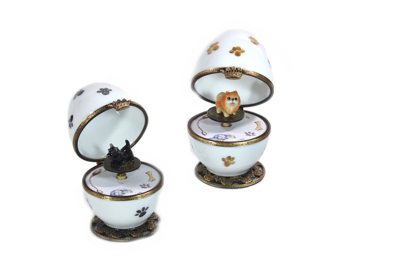 crown glasp. trinket collection dog Dalmatian dog breed music egg Limoges porcelain hand-paint Paws dog paint