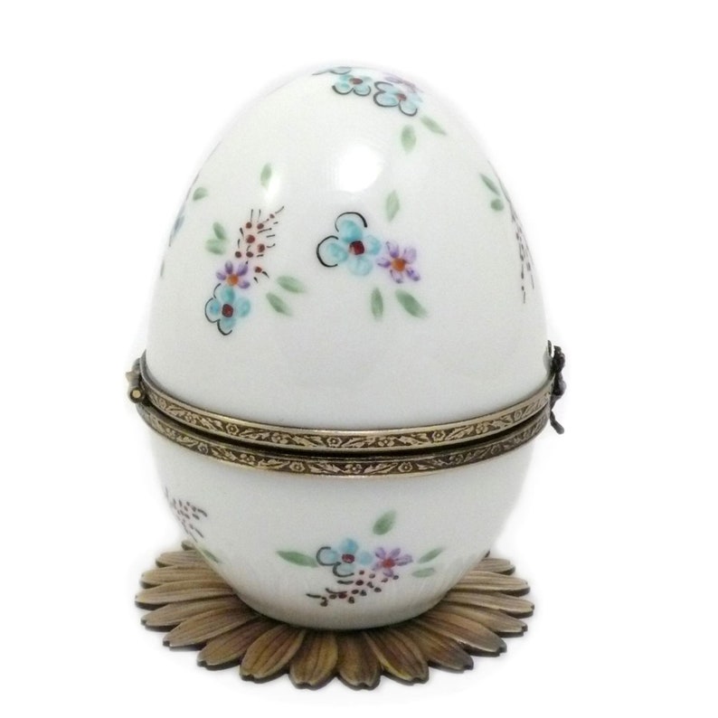 Waltz Flowers melody Hand-painted fine Limoges porcelain egg Waltz butterfly music box Handcraft in France.