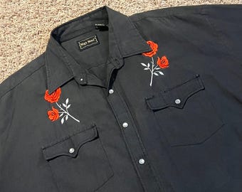 High Noon heren zwart western shirt met korte mouwen en parels met geborduurde rozen, maat XL