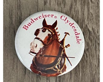 Vintage BUDWEISER CLYDESDALE Beer Pin Back Button Good Condition