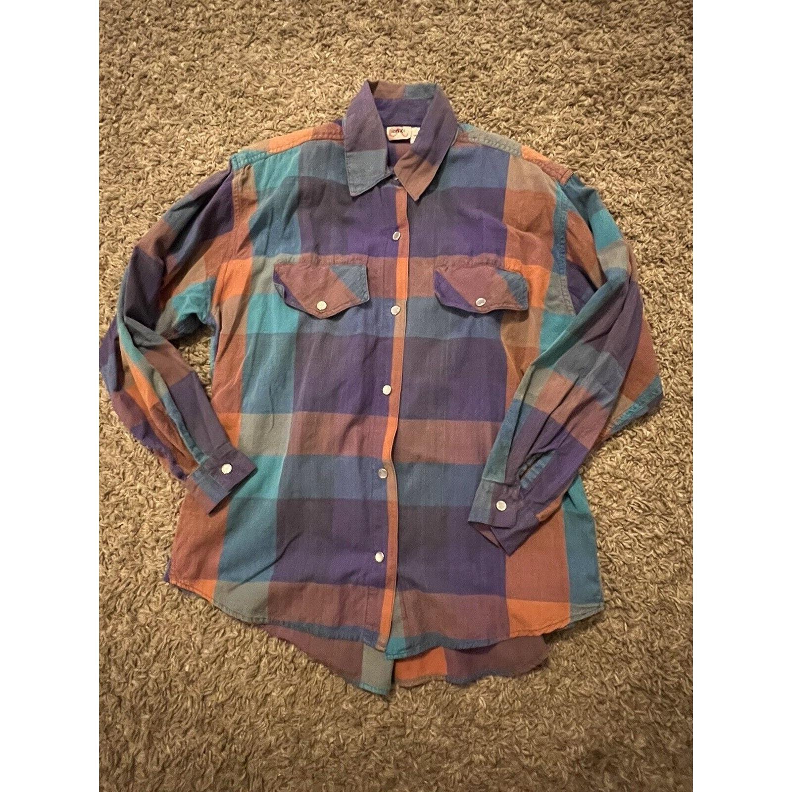 vintage Rinzi chemise à carreaux western pour femmes avec épaulettes à boutons-pression, petite taille