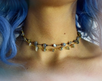 Labradorite Gold and Black Choker, Dainty choker, Delicate layering Bohemian choker, Spring necklace, Gem Necklace, labradorite necklace