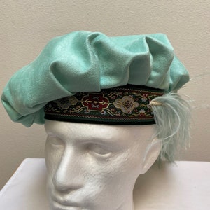 New adult Renaissance Elizabethan Revolutionary  Victorian Irish  Scottish colonial mint green floppy poet muffin hat costume Cosplay
