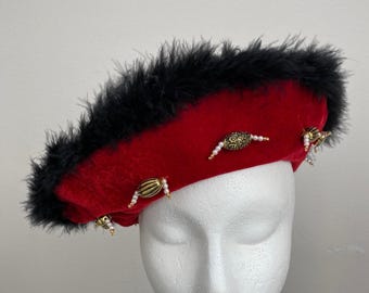 Novo chapéu de veludo vermelho estilo renascentista medieval vitoriano para mulheres.