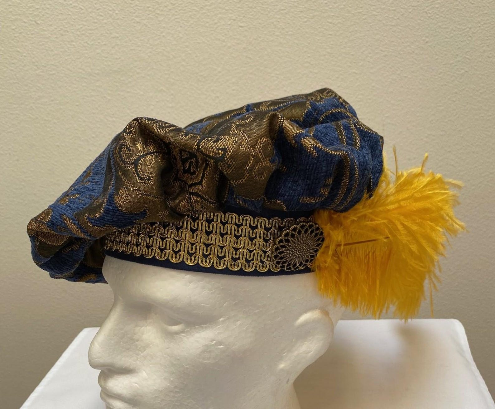 New Renaissance Medieval Tudor Elizabethan Cosplay Blue and Gold ...
