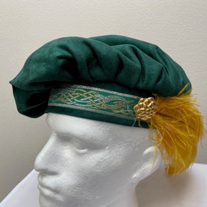 New adult Renaissance Medieval Tudor Elizabethan Celtic Scottish colonial green suede muffin poet floppy hat costume Cosplay