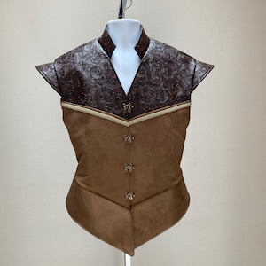 New men's Renaissance Medieval Elizabethan Revolutionary pirate buccaneer colonial brown suede jerkin vest jacket costume Cosplay