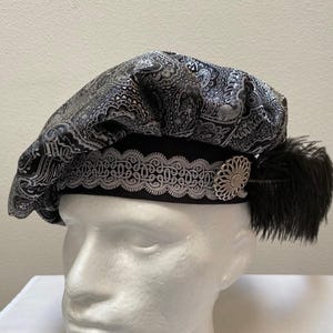 New adult Renaissance Medieval Elizabethan Victorian Revolutionary silver & black buccaneer colonial floppy poet muffin hat costume Cosplay