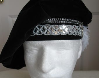 New adult Renaissance Medieval Tudor Elizabethan black suede cloth pirate buccaneer royal knight muffin floppy poet hat costume Cosplay
