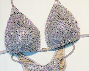 White Competition Set - Rhinestone Fitness - NPC - IFBB - WBFF - Figure Competition Suit - Posing Suit - Sw Bodybuilding - Wellness Bikini