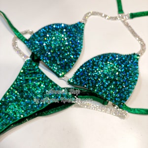 Green Competition Bikini Set Rhinestone Fitness NPC IFBB WBFF Figure Competition Suit Posing Suit Sw Bodybuilding image 2