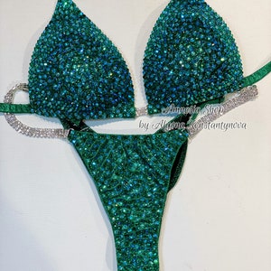 Green Competition Bikini Set Rhinestone Fitness NPC IFBB WBFF Figure Competition Suit Posing Suit Sw Bodybuilding image 5