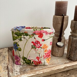 Borsa per progetti Fiori medi, borsa per progetti, borsa artigianale, borsa per progetti, borsa per calzini lavorati a maglia, borsa all'uncinetto, borsa lavorata a maglia, borsa all'uncinetto