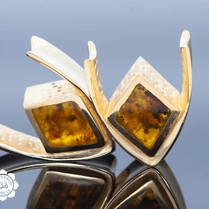 Peoples Jewelry - 18kt. Gold Plated - Saddles Spreaders Reconstituted Amber - Diamond Shape