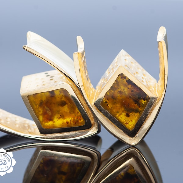 Peoples Jewelry - 18kt. Gold Plated - Saddles Spreaders Reconstituted Amber - Diamond Shape