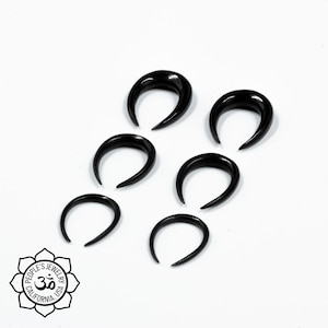 People&#39;s Jewelry - Horn or Bone Smooth Long Pinchers - Priced per pair.