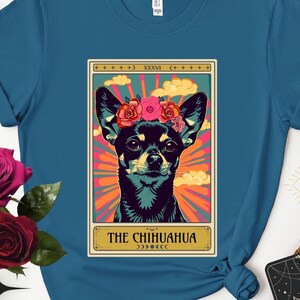 Vintage chihuahua tarotkaart shirt, schattige chihuahua T-shirt, grillige bloemen esthetiek, mooie hippie chihuahua, hondenmoeder, cadeau voor hondenbezitter
