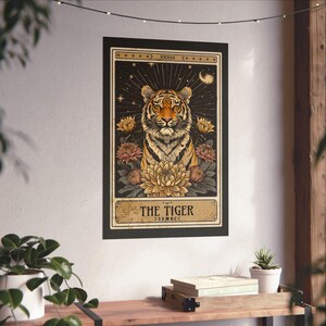 Vintage Tiger Tarot Karte Kunstdruck, Schöne Whimsigoth Wandkunst, Geist Tier Kunst, Witchy Wanddekoration, Boho Blumen, trendige Wandkunst