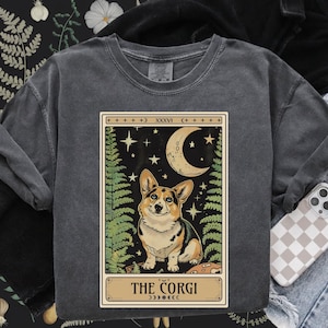Niedliches Corgis Shirt, Goblincore Corgis Shirt, Corgis Tarot Karte Shirt, Corgis Comfort Farben Shirt, Witchy Boho T-Shirt, Corgis Mutter Geschenk, Tri Color