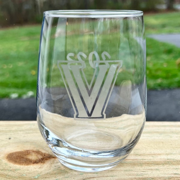 Villanova Wine Glass.  Permanently etched. Can be personalized.