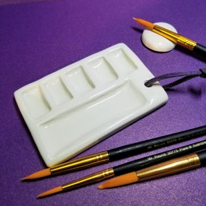 WATERCOLOR PALETTE | Non Ceramic Paint Pallet |5 Wells and Brush Rest With Mixing Tray | Artist Gift | PP-005