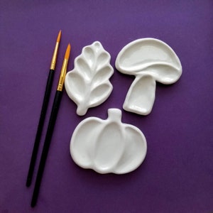 WATERCOLOR PALETTE | Non Ceramic Paint Palette Pumpkin, Leaf and Mushroom Sculpture for Cottagecore Paining and Enchanted Forest Décor
