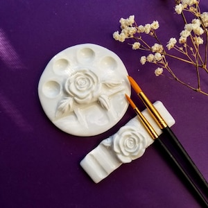 Round Rose Non Ceramic Paint Palette with Brush Rest for Artist | 7 Well | SET-001ROSE