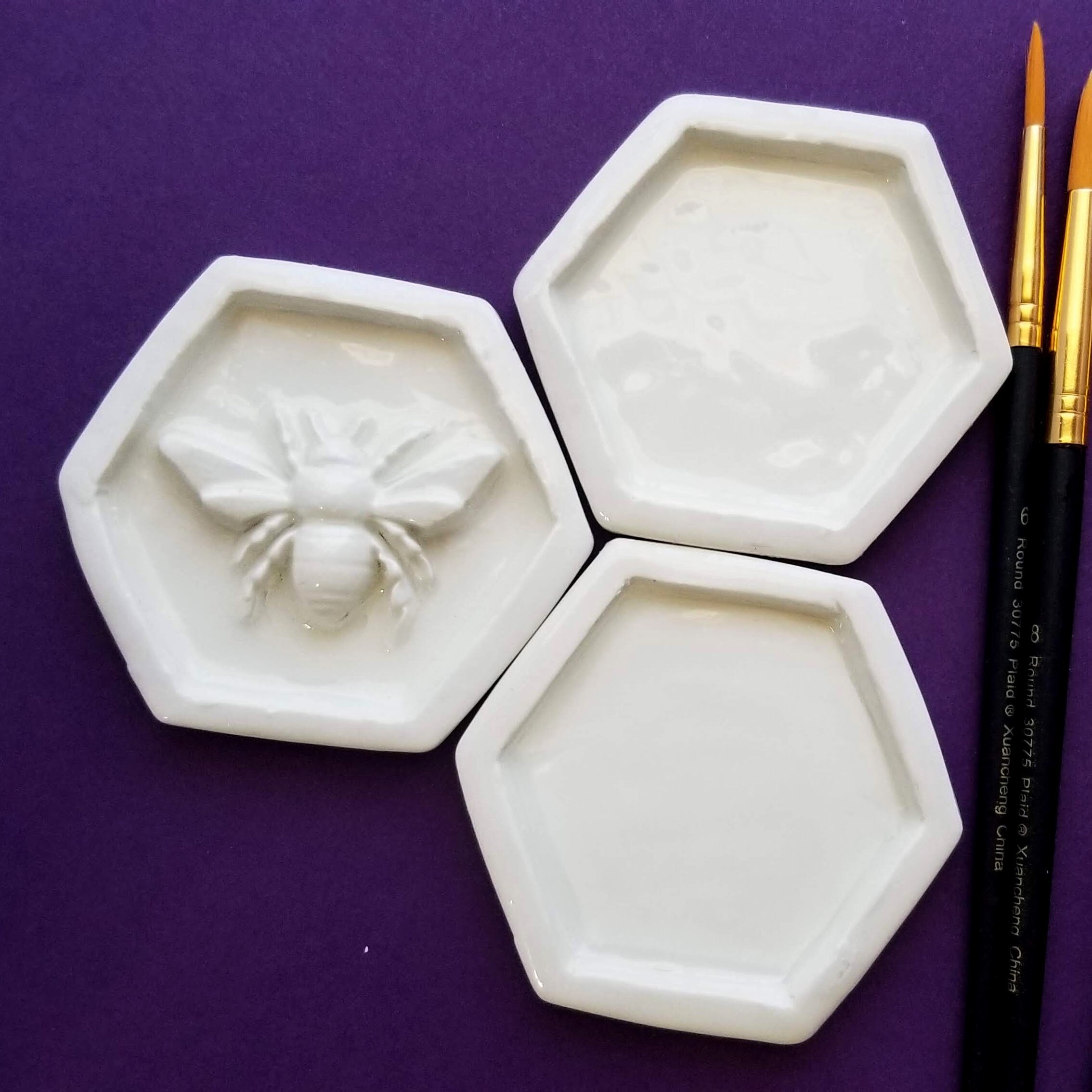 Creative Mark Glazed Flower Porcelain Paint Palette Tray for Watercolor,  Gouache, Color-Mixing - White 4 inch Diameter 1 Pack Flower Palette